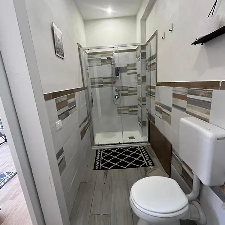Il Casello Parcheggio Gratuito Villa
